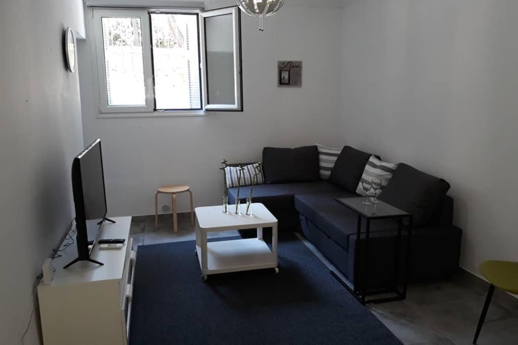 Cozy Apartment For 4 In Kolonaki, Lycabettus Athens Luaran gambar